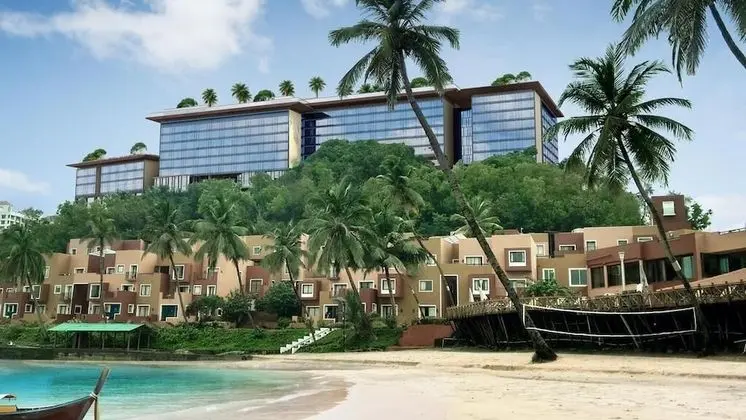 Taj Resort & Convention Centre, Goa - Plaj