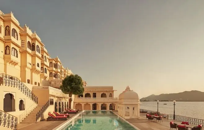 Taj Fateh Prakash Palace - Havuz