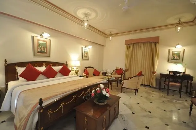 Taj Fateh Prakash Palace - Oda