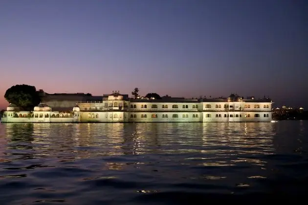 Taj Lake Palace - Dış Mekan