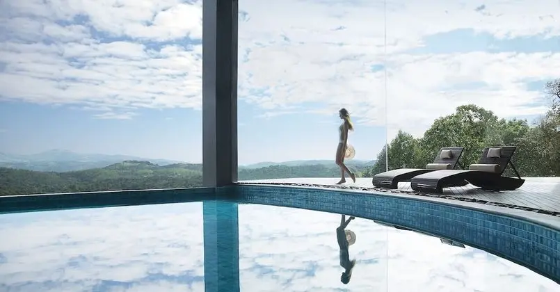 Taj Madikeri Resort & Spa, Coorg - Havuz