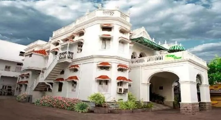 Taj Mahal Hotel Abids