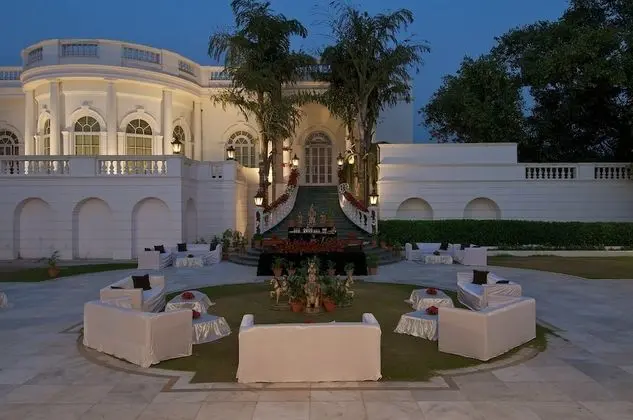 Taj Mahal Lucknow - Dış Mekan