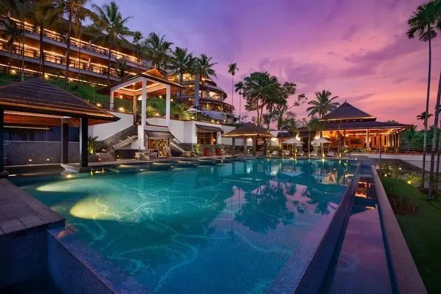 Taj Wayanad Resort & Spa, Kerala - Havuz