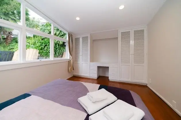 Takapuna Central Spacious & New Home - Oda