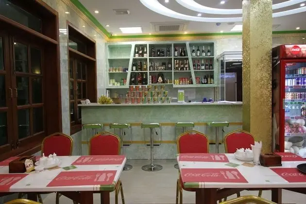 Takhmao Good Health Hotel - Yerinde Yemek