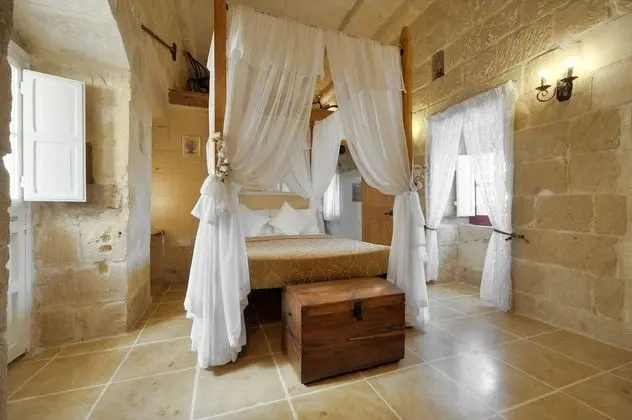 Tal-barun Farmhouse