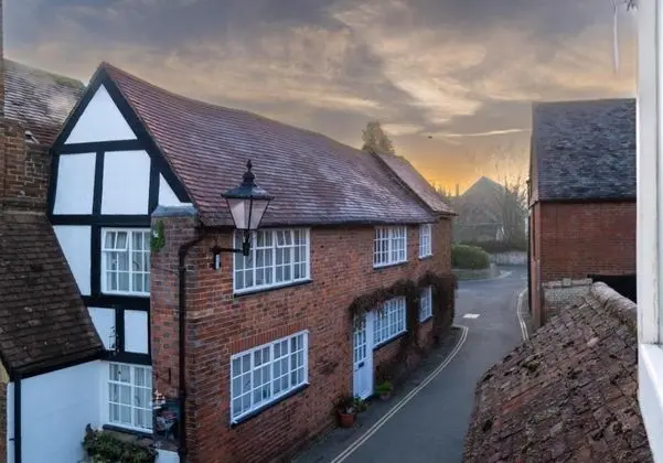 Talbot Lane Cottage Horsham By My Getaways