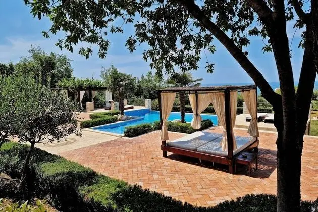 Talici Hill - Rustic Villas - Havuz
