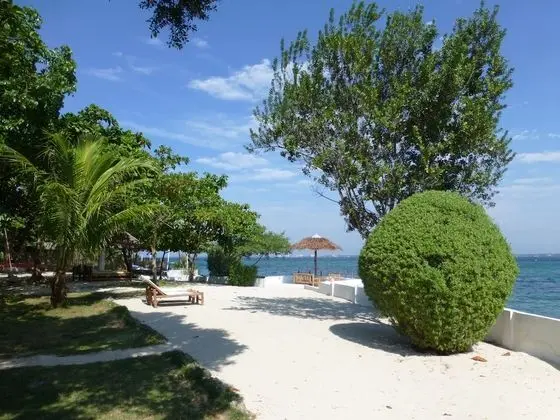 Talima Beach Villas and Dive Resort - Plaj