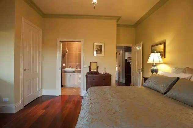 Tallawarra Homestead - Oda
