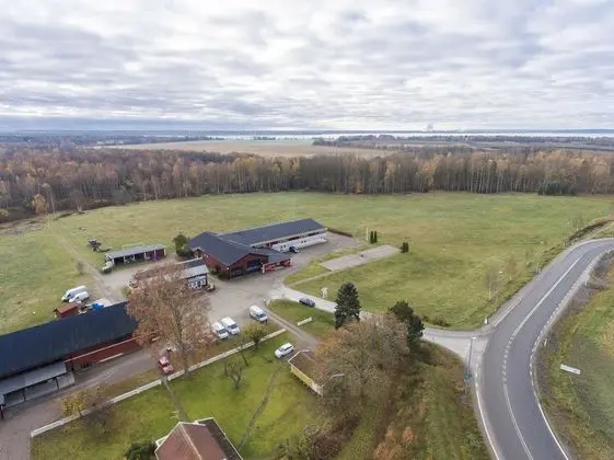 Tallbackens Gård & Vandrarhem