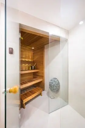 Tallinn Luxury Apartments with sauna and old town view - Havuz