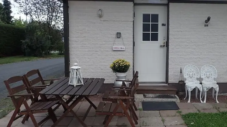 Tallitalo - Garage House - Dış Mekan