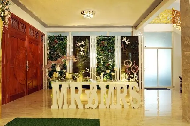 Tam Chau Luxury Hotel - Lobi