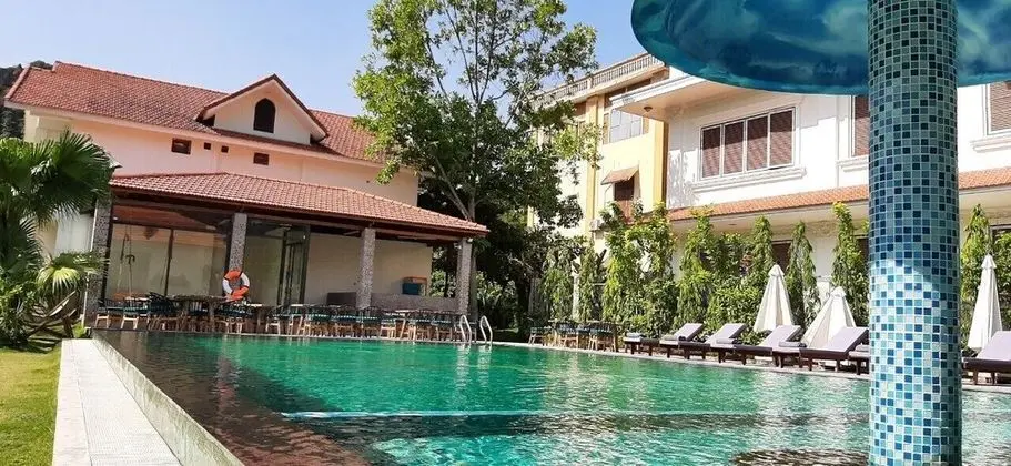 Tam Coc La Montagne Resort & Spa - Havuz