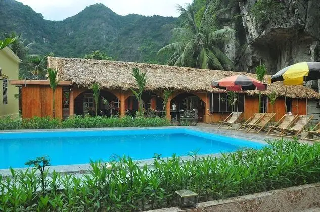 Tam Coc Valley Bungalow - Havuz