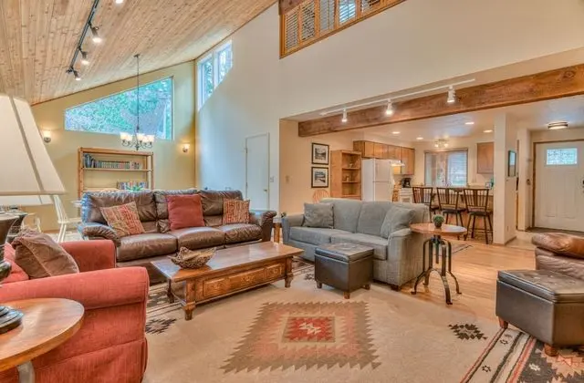 Tamarack Lane 8