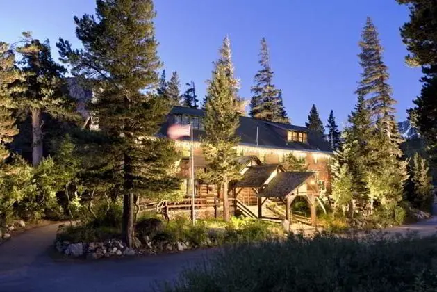 Tamarack Lodge - Genel
