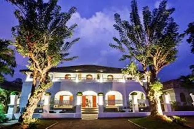 Tamarind Hill