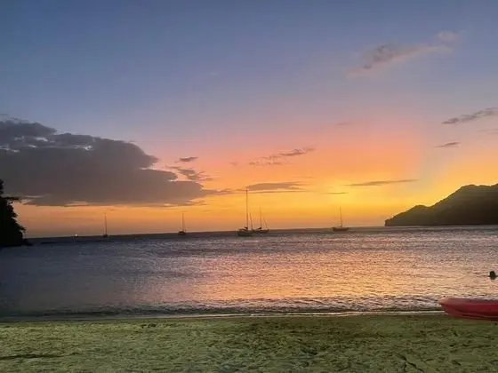 TAMARINDO BEACH HOSTEL - Plaj