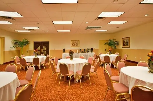 Tampa Stadium Hotel
