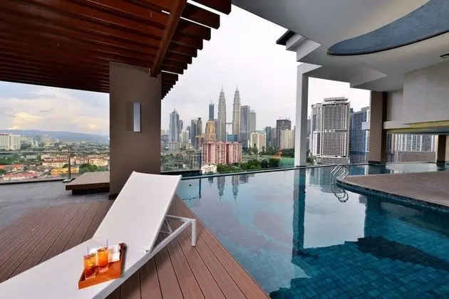TAMU Hotel & Suites Kuala Lumpur - Havuz