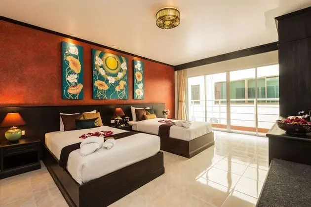 Tanawan Phuket Hotel