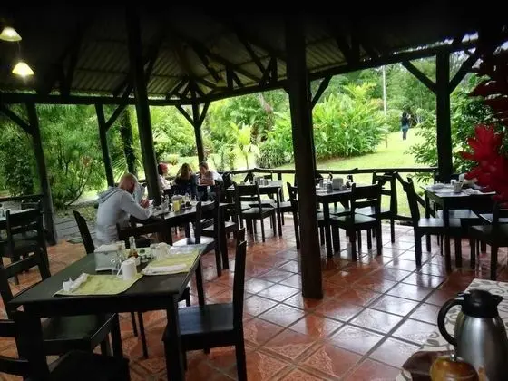 Hotel Tangara Arenal