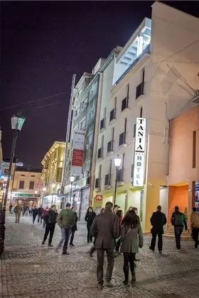 Tania-Frankfurt - Dış Mekan