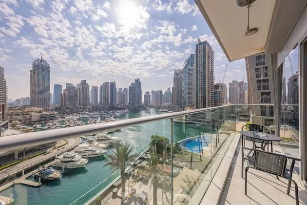 Tanin - Luxury Waterfront Apt with Stunning Marina Views