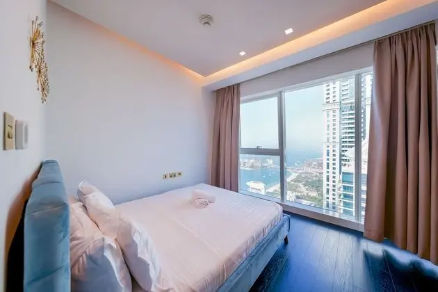 Tanin - Stunning Fendi Apt for 8 Facing Palm Jumeirah - Oda