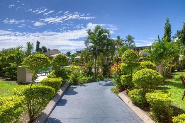 Tanoa Waterfront Hotel