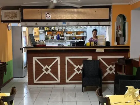 Hotel Tante Arlette - Lobi