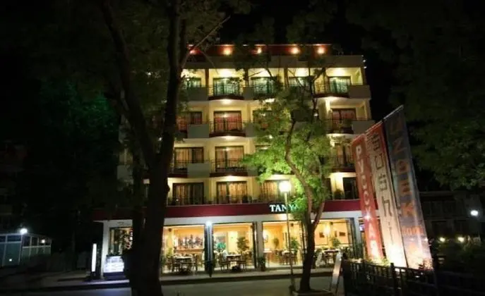 Tanya Hotel - Dış Mekan