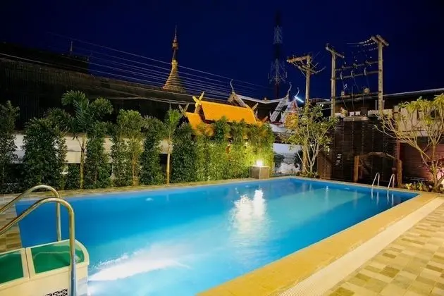 Tapae Place Hotel Chiangmai - Havuz