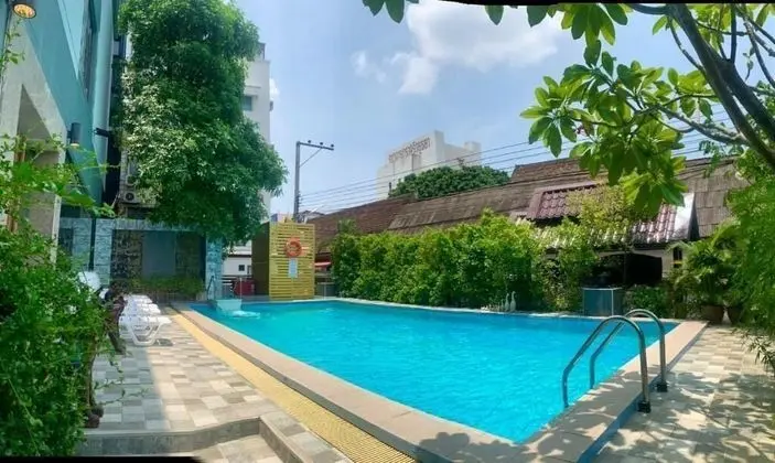Tapae Place Hotel Chiangmai - Havuz