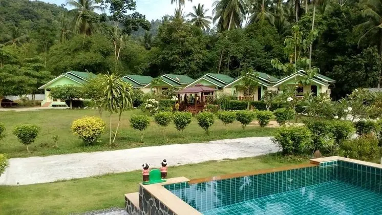 Tara Resort Samui - Havuz