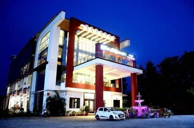 Taraji Resort Hotel and Restaurant