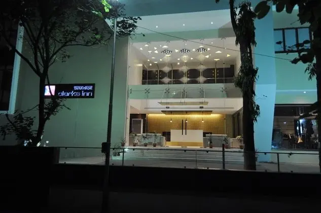 Tarawade Clarks Inn
