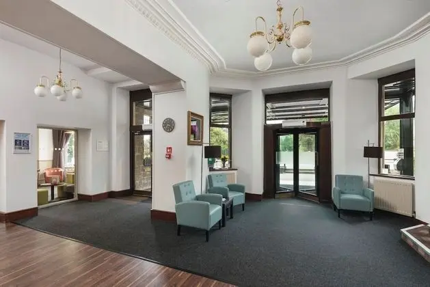 The Tarbet Hotel - Lobi