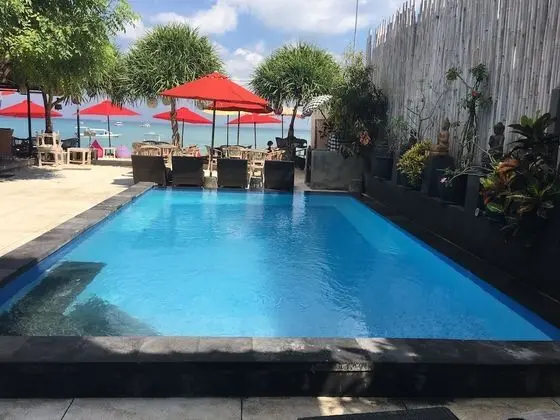 Tarci Bungalows Lembongan - Havuz