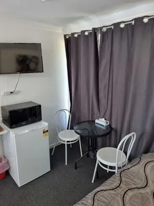 TAREE LODGE MOTEL
