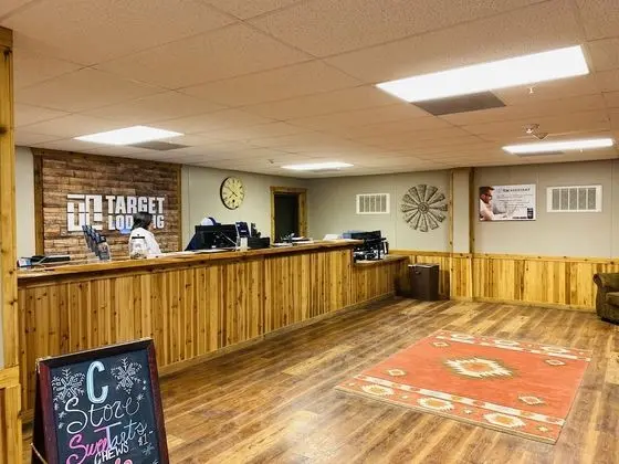 Target Hospitality-Odessa West Lodge - Lobi