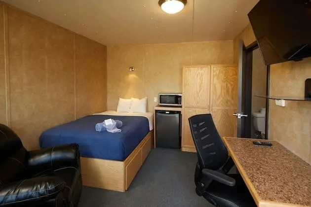 Target Hospitality-Seven Rivers Lodge Carlsbad - Oda