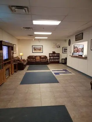 Target Hospitality-Watford City Lodge - Lobi