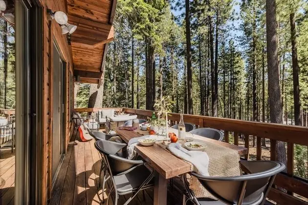 Tarly by Avantstay 5mins To Diamond Peak Skiing w/ Hot Tub in Incline Village