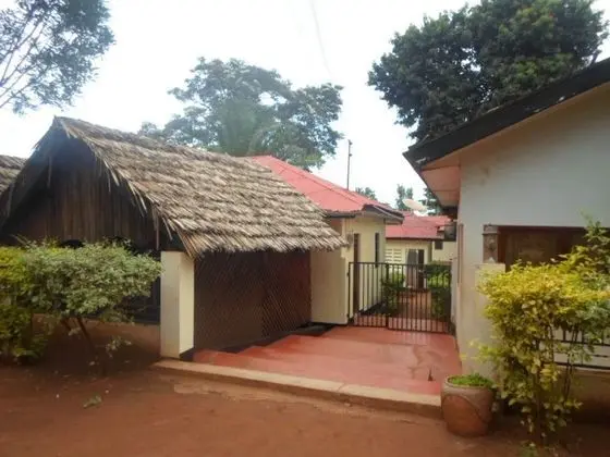 Tarn Hut Resort
