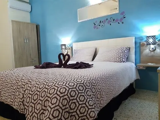 Tarona Guesthouse