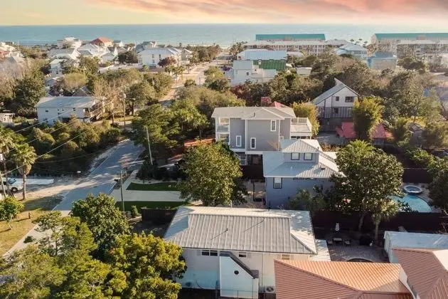 Tarpon in Destin With 4 Bedrooms and 4 Bathrooms